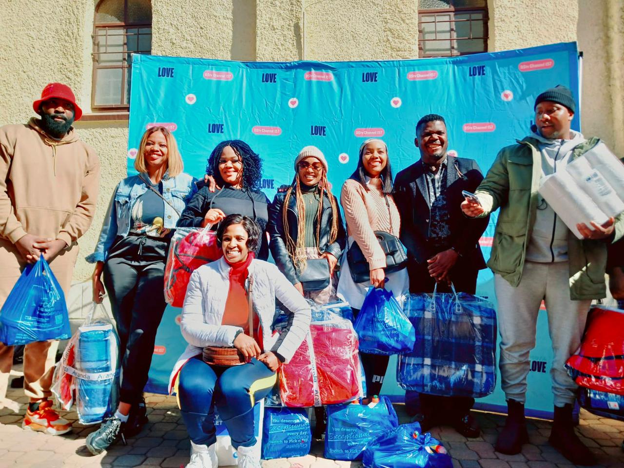 PICTURES: Moja LOVE shows love on Mandela Day